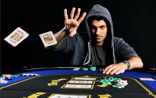 提升牌桌影响力的五个心理战术